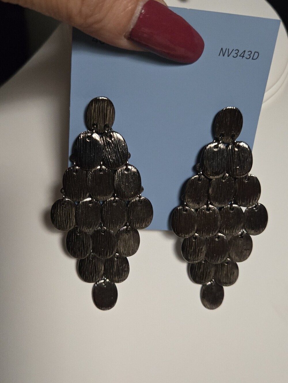 Vintage Black Textured Disc Drop Earrings - Picture 11 of 16